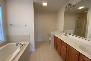 46 Tulip Cir, Grafton, MA 01560 - Photo 15