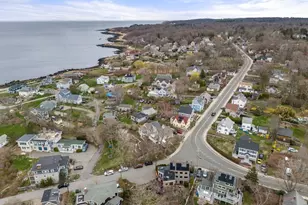 12 Andrews St, Gloucester, MA 01930 - Photo 3