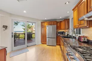 12 Andrews St, Gloucester, MA 01930 - Photo 5