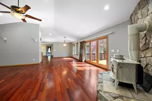4 Pearl Brook Rd, Southwick, MA 01077 - Photo 9