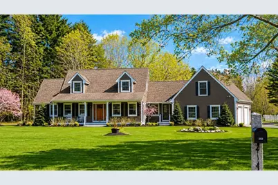 352 North Ave, Rochester, MA 02770 - Photo 1
