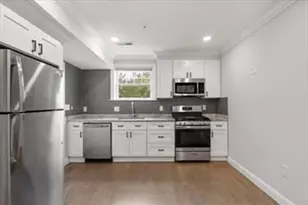 33 Merriam, Somerville, MA 02143 - Photo 3