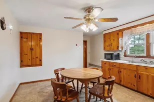 11 Cromie St, Clinton, MA 01510 - Photo 3