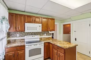 6 Idalla Ave, Worcester, MA 01606 - Photo 15