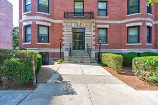1064 Beacon St, Brookline, MA 02446 - Photo 3