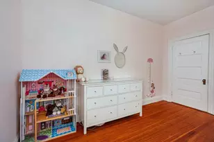 1064 Beacon St, Brookline, MA 02446 - Photo 21