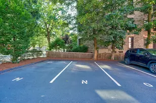 1064 Beacon St, Brookline, MA 02446 - Photo 31