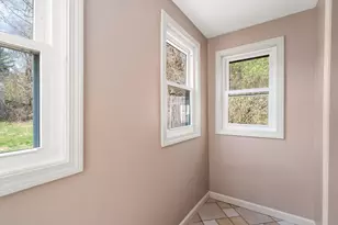 87 Highland Ave, Russell, MA 01071 - Photo 9