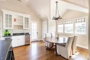 24 Katama Bay View Rd, Edgartown, MA 02539 - Photo 9