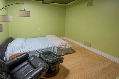 270 Pleasant Street, Northampton, MA 01060 - Photo 23