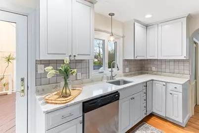 17 Weaver St, Wareham, MA 02576 - Photo 7