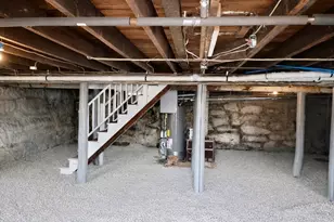 17 Fairview St, Fitchburg, MA 01420 - Photo 25