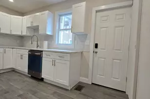 11 Mt Pleasant St, Waltham, MA 02452 - Photo 21