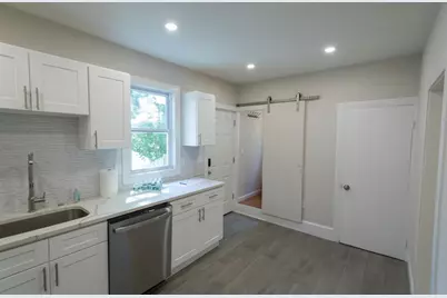 11 Mount Pleasant St #1, Waltham, MA 02452 - Photo 9