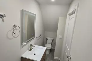 11 Mt Pleasant St, Waltham, MA 02452 - Photo 9
