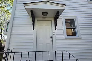 11 Mt Pleasant St, Waltham, MA 02452 - Photo 3
