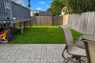 74 Grover St, Revere, MA 02151 - Photo 17
