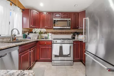96 Star St, Fall River, MA 02724 - Photo 9