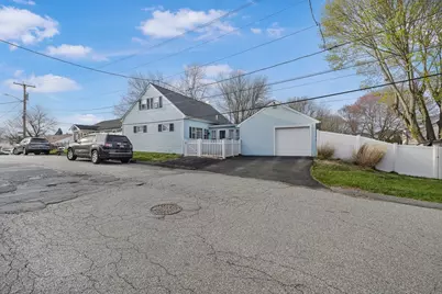 96 Star St, Fall River, MA 02724 - Photo 3
