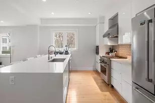 201 Freeman St, Brookline, MA 02446 - Photo 7