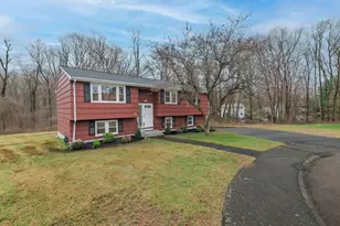 66 Frederickson Dr, Randolph, MA 02368 - Photo 3