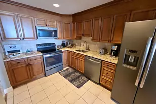 2001 Marina Dr, Quincy, MA 02171 - Photo 11