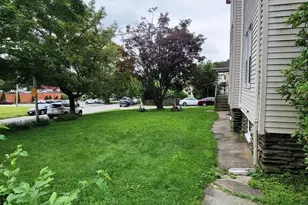 352 Chandler St, Worcester, MA 01602 - Photo 21