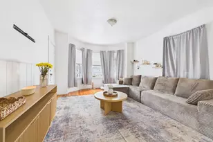 32 Sagamore St, New Bedford, MA 02740 - Photo 5