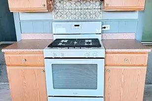193-195 Mount Hope, Lowell, MA 01854 - Photo 3