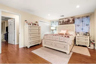 883 Grinnell St, Fall River, MA 02721 - Photo 9
