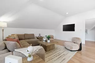 5 Lisa St, Burlington, MA 01803 - Photo 33