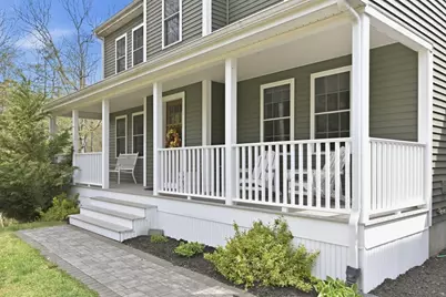 32-1/2 E Howland Rd, Freetown, MA 02717 - Photo 3
