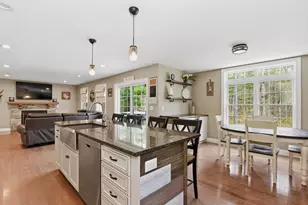 32-1/2 E Howland Rd, Freetown, MA 02717 - Photo 15
