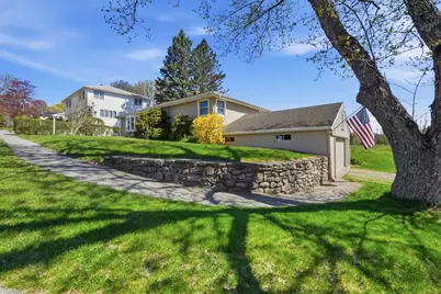43 Robin Rd, Worcester, MA 01604 - Photo 5