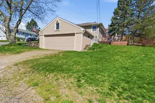 43 Robin Rd, Worcester, MA 01604 - Photo 21
