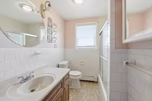 43 Robin Rd, Worcester, MA 01604 - Photo 13