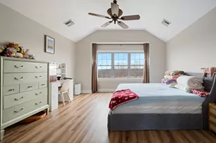 806 Ledgewood Way, Clinton, MA 01510 - Photo 25