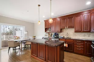 806 Ledgewood Way, Clinton, MA 01510 - Photo 5