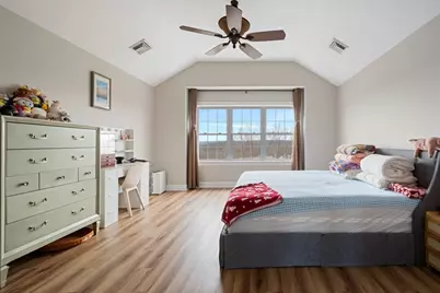 806 Ledgewood Way #806, Clinton, MA 01510 - Photo 19
