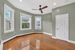 129 Harrishof, Boston, MA 02121 - Photo 15