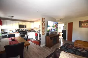 21 Fernview Ave, North Andover, MA 01845 - Photo 5