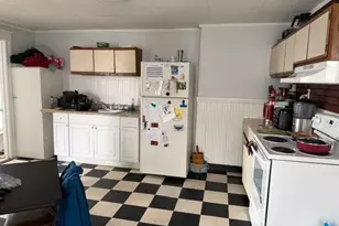 64-66 Pleasant St, Easthampton, MA 01027 - Photo 25