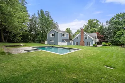 191 Newton St, Brookline, MA 02445 - Photo 21