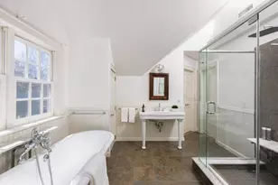 191 Newton St, Brookline, MA 02445 - Photo 15