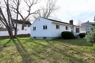 31 Mohawk, Burlington, MA 01803 - Photo 3