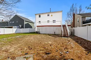 19 Rosewood Ave, Billerica, MA 01821 - Photo 31
