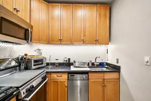 70 Revere St, Boston, MA 02114 - Photo 11