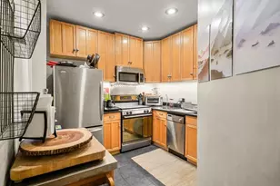 70 Revere St, Boston, MA 02114 - Photo 11