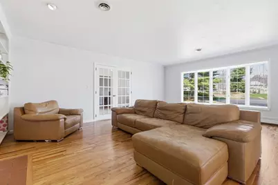 28 Lancelot Ct, Norwood, MA 02062 - Photo 7