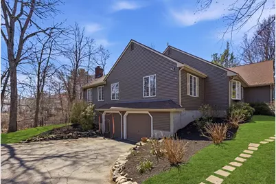 28 Lancelot Ct, Norwood, MA 02062 - Photo 3
